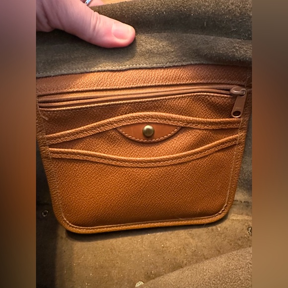 Dooney & Bourke Vintage Leather Crossbody Gray Brown Leather Essex Purse - Picture 7 of 10